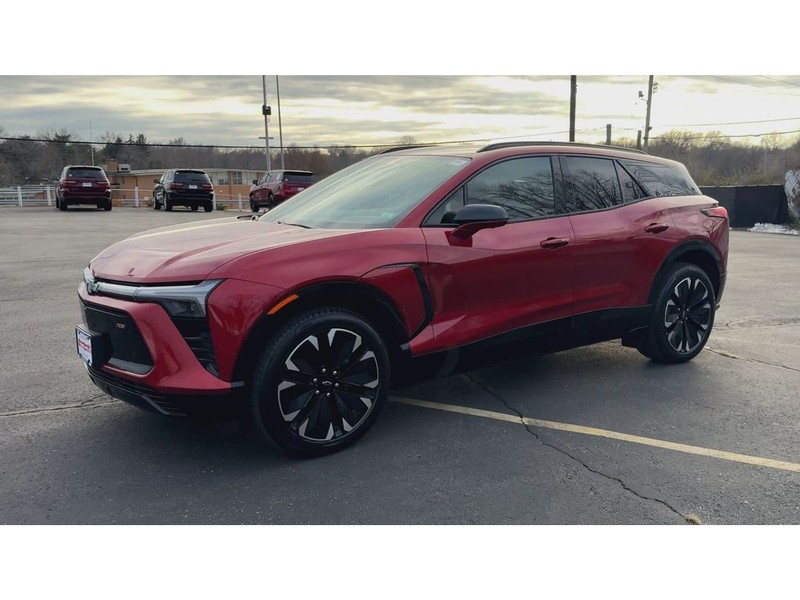 Chevrolet Blazer EV Vehicle Full-screen Gallery Image 04