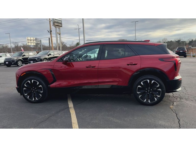 Chevrolet Blazer EV Vehicle Full-screen Gallery Image 05