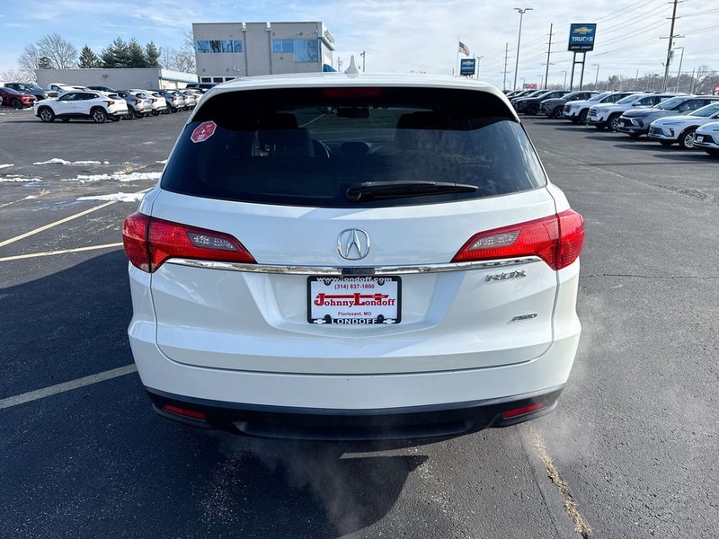 Acura RDX Vehicle Full-screen Gallery Image 23