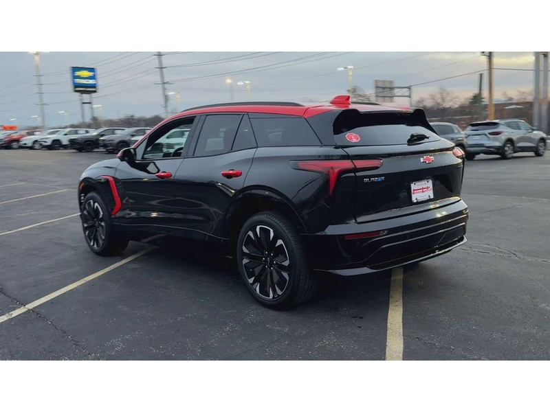Chevrolet Blazer EV Vehicle Full-screen Gallery Image 06