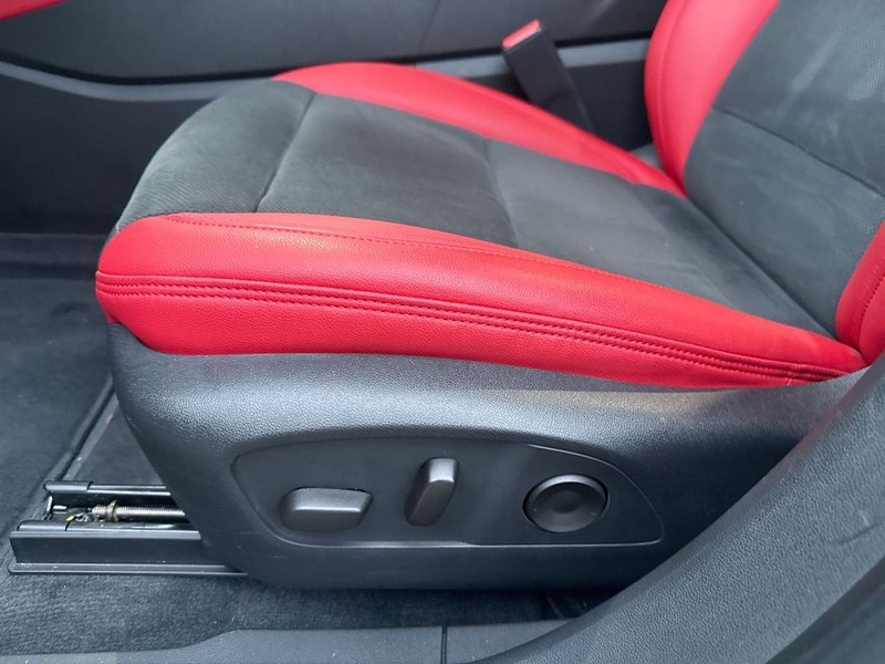 Chevrolet Blazer EV Vehicle Full-screen Gallery Image 12