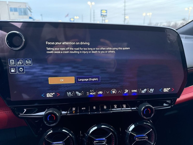 Chevrolet Blazer EV Vehicle Full-screen Gallery Image 16