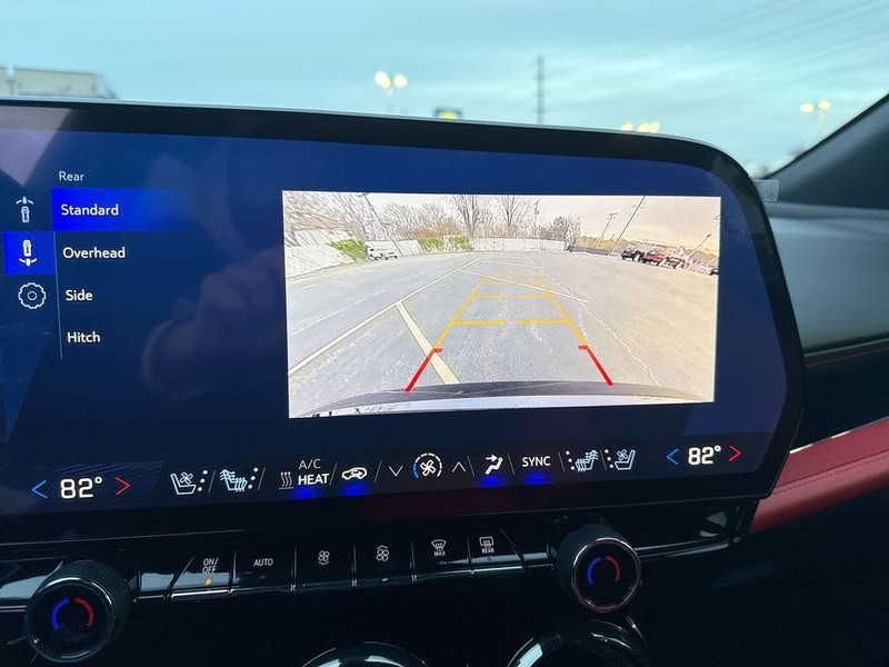 Chevrolet Blazer EV Vehicle Full-screen Gallery Image 17