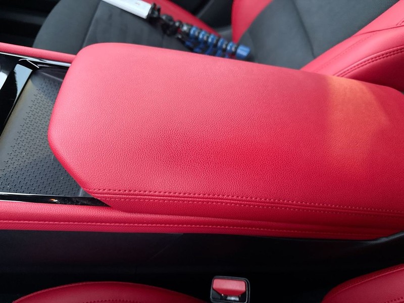 Chevrolet Blazer EV Vehicle Full-screen Gallery Image 20