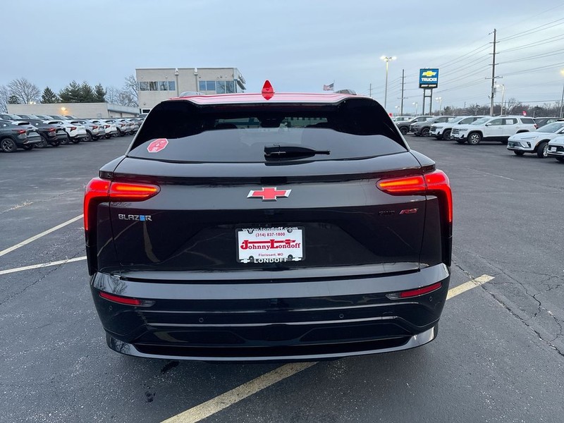 Chevrolet Blazer EV Vehicle Full-screen Gallery Image 22