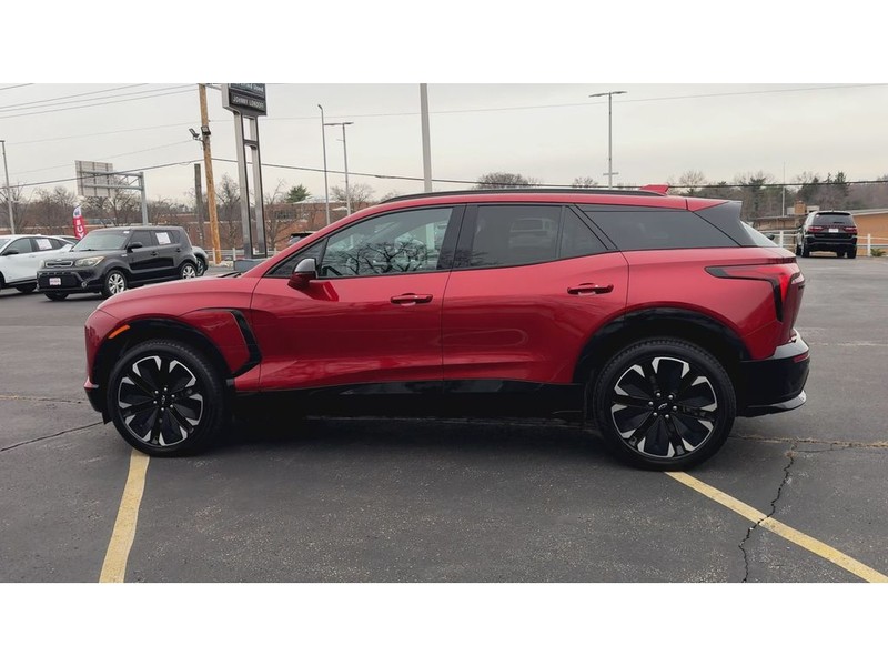 Chevrolet Blazer EV Vehicle Full-screen Gallery Image 05