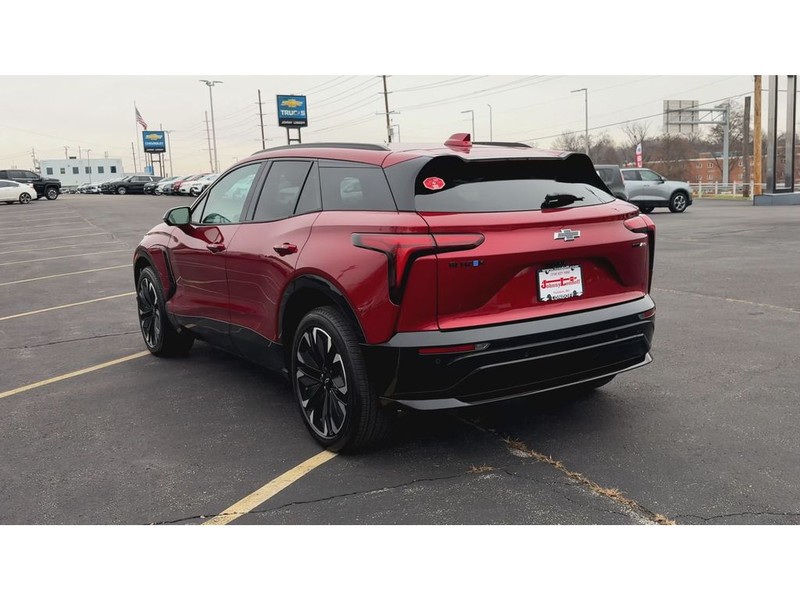 Chevrolet Blazer EV Vehicle Full-screen Gallery Image 06