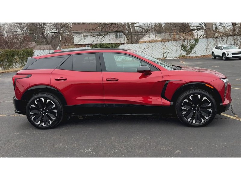 Chevrolet Blazer EV Vehicle Full-screen Gallery Image 09