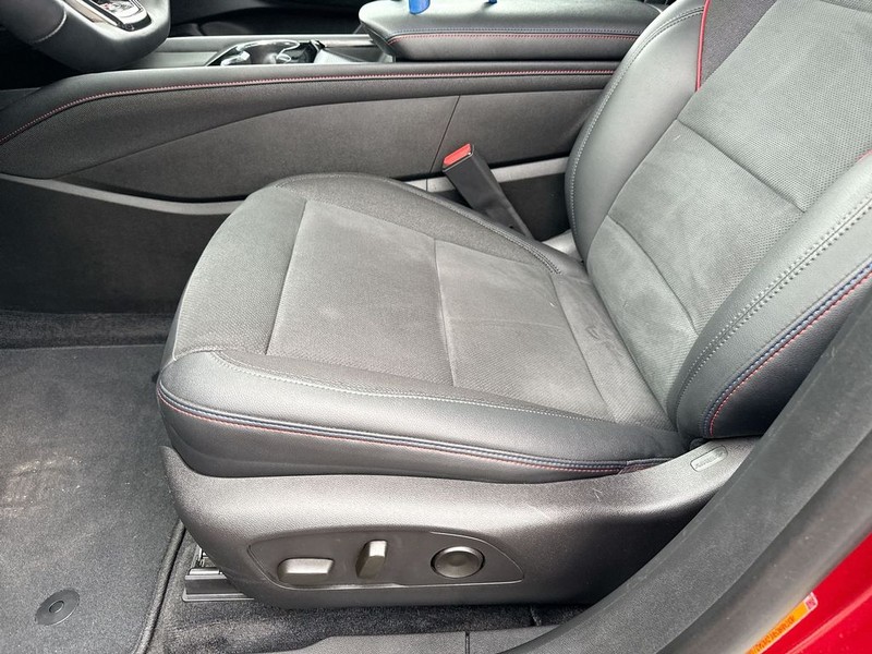 Chevrolet Blazer EV Vehicle Full-screen Gallery Image 11