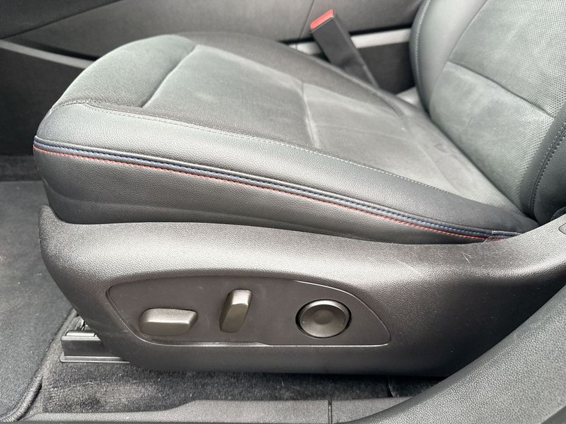 Chevrolet Blazer EV Vehicle Full-screen Gallery Image 12