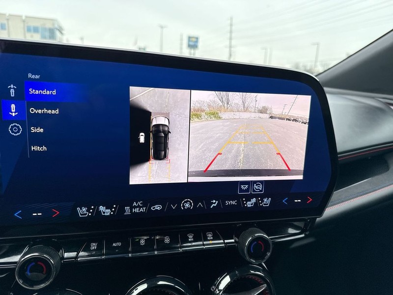 Chevrolet Blazer EV Vehicle Full-screen Gallery Image 17