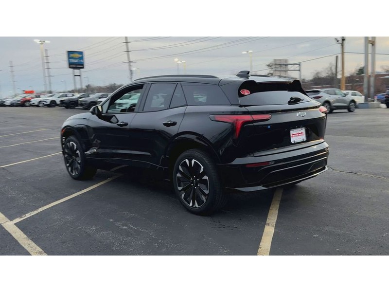 Chevrolet Blazer EV Vehicle Full-screen Gallery Image 06