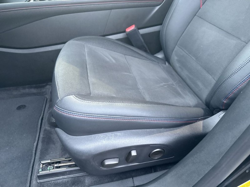 Chevrolet Blazer EV Vehicle Full-screen Gallery Image 11