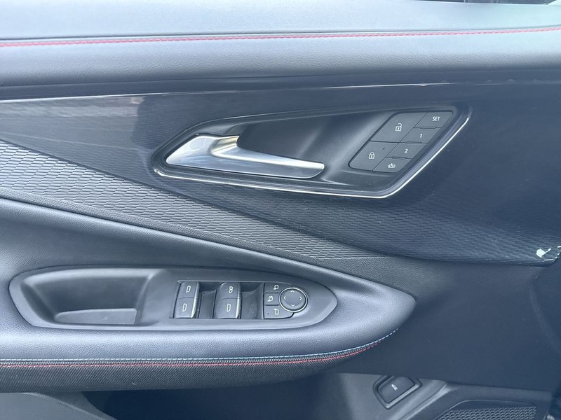 Chevrolet Blazer EV Vehicle Full-screen Gallery Image 13