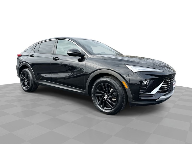 Buick Envista Vehicle Full-screen Gallery Image 01