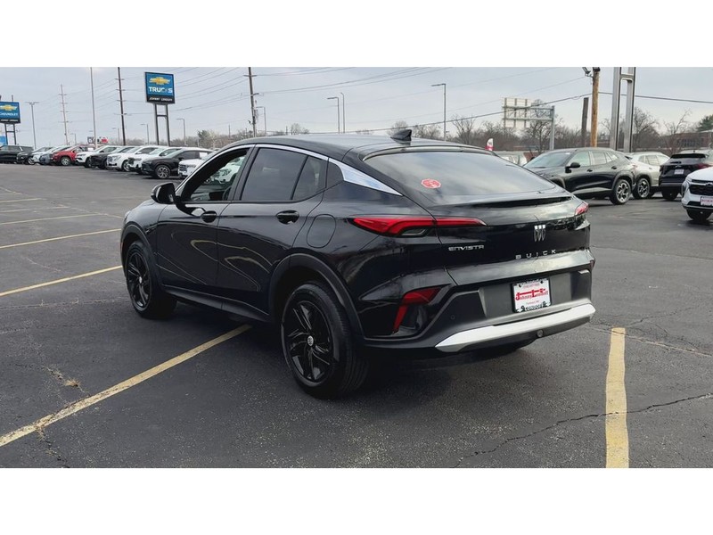 Buick Envista Vehicle Full-screen Gallery Image 06