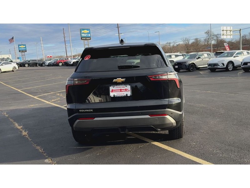 Chevrolet Equinox Vehicle Full-screen Gallery Image 07