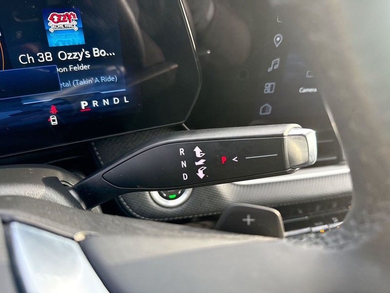 Chevrolet Equinox Vehicle Full-screen Gallery Image 19