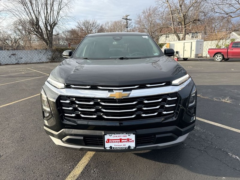 Chevrolet Equinox Vehicle Full-screen Gallery Image 24