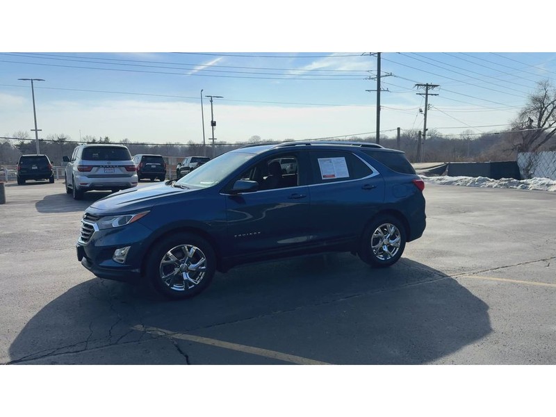 Chevrolet Equinox Vehicle Full-screen Gallery Image 04