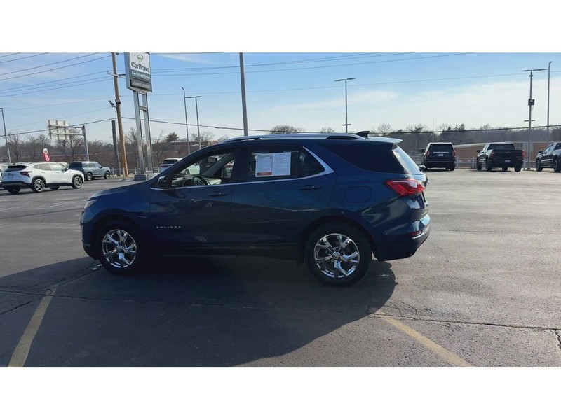 Chevrolet Equinox Vehicle Full-screen Gallery Image 05