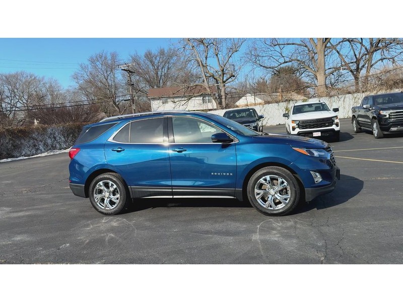 Chevrolet Equinox Vehicle Full-screen Gallery Image 09