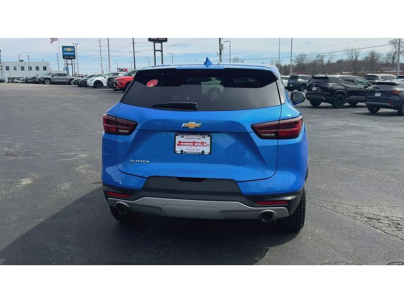 Chevrolet Blazer Vehicle Full-screen Gallery Image 07