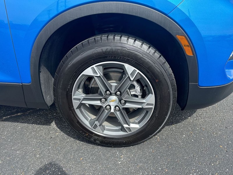 Chevrolet Blazer Vehicle Full-screen Gallery Image 10