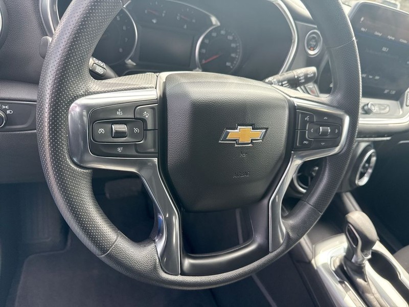 Chevrolet Blazer Vehicle Full-screen Gallery Image 14