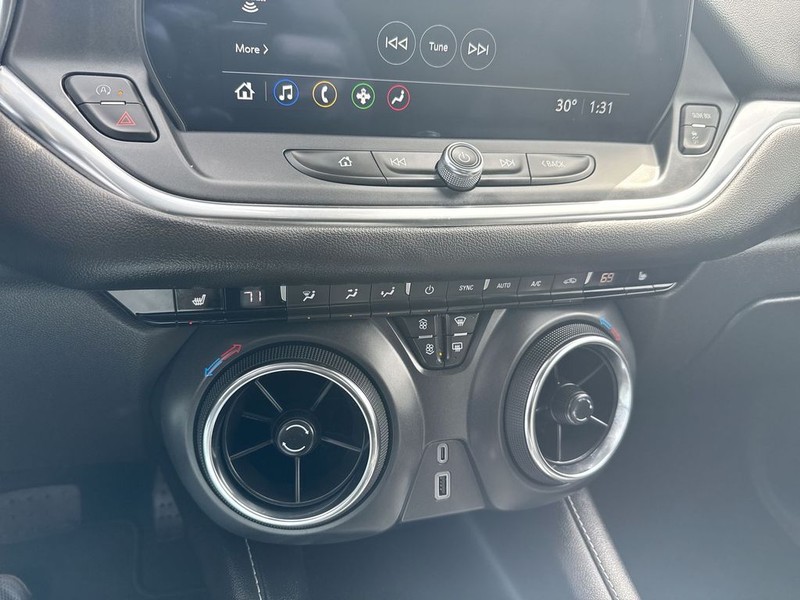 Chevrolet Blazer Vehicle Full-screen Gallery Image 18