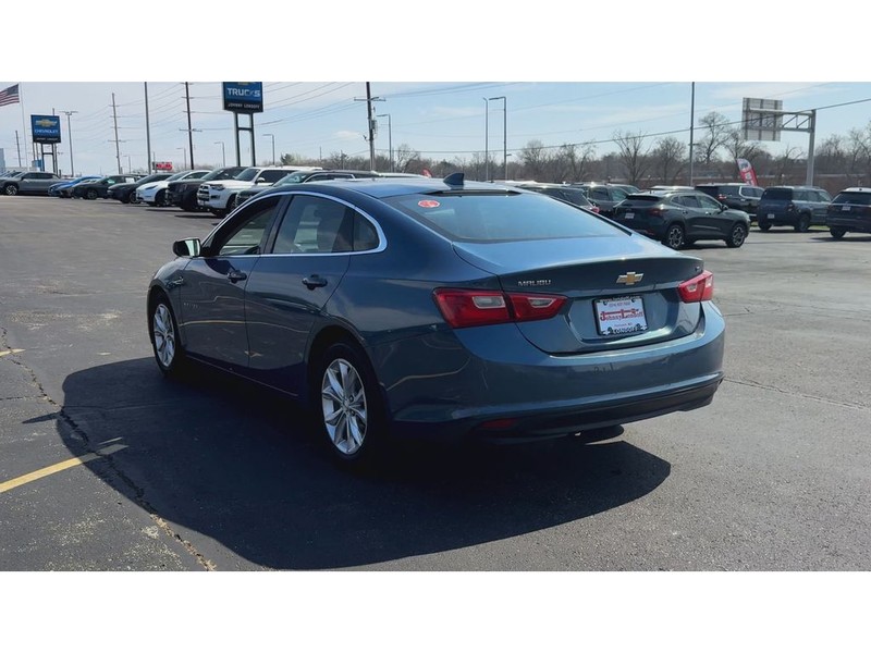 Chevrolet Malibu Vehicle Full-screen Gallery Image 06