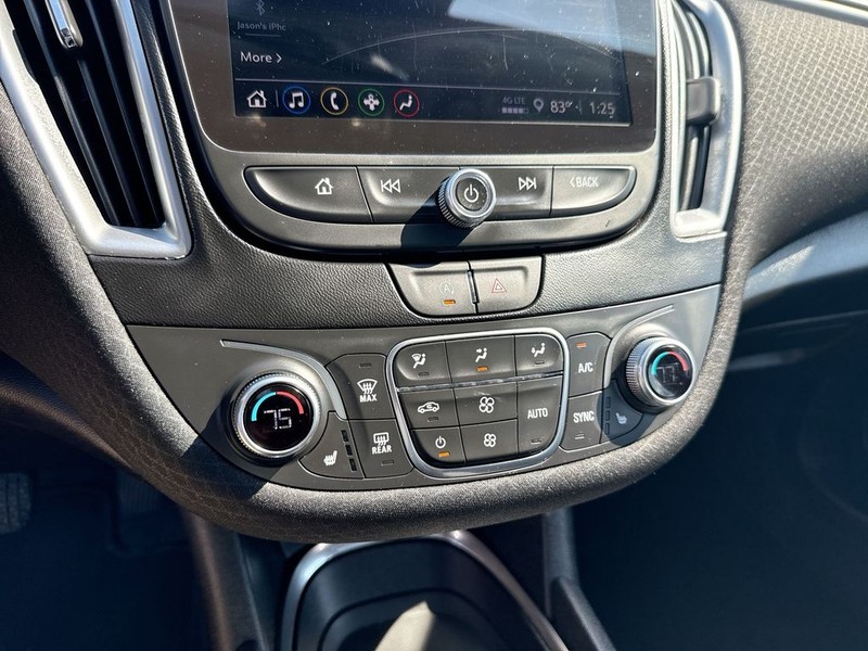 Chevrolet Malibu Vehicle Full-screen Gallery Image 18