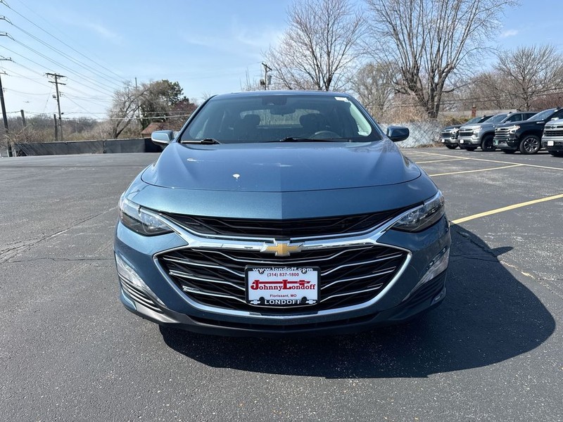 Chevrolet Malibu Vehicle Full-screen Gallery Image 25