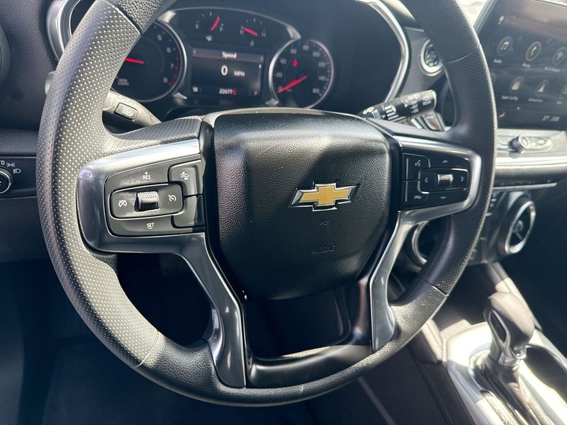 Chevrolet Blazer Vehicle Full-screen Gallery Image 14