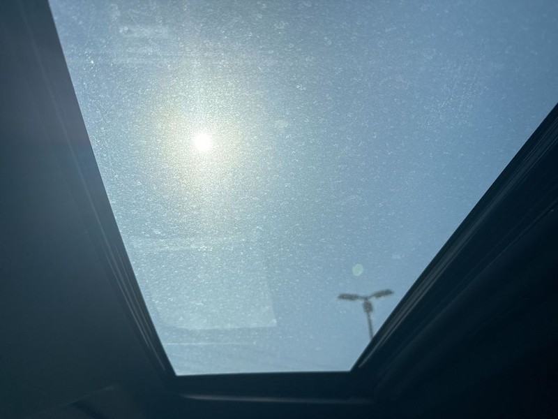 Chevrolet Silverado 3500HD Vehicle Full-screen Gallery Image 21