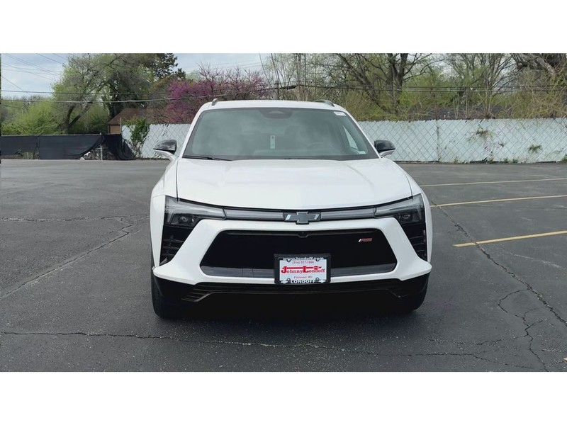 Chevrolet Blazer EV Vehicle Full-screen Gallery Image 03