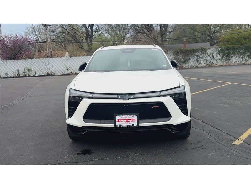 Chevrolet Blazer EV Vehicle Full-screen Gallery Image 03