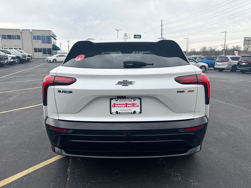 Chevrolet Blazer EV Vehicle Full-screen Gallery Image 22