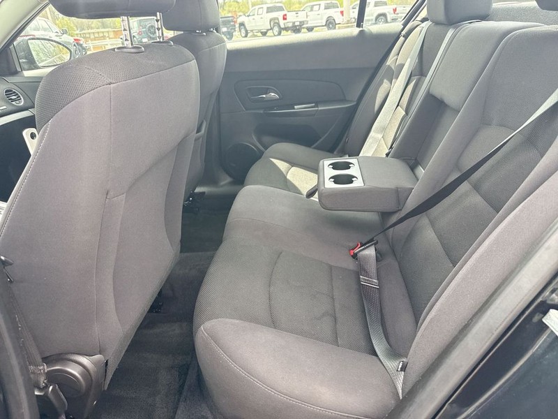 Chevrolet Cruze Vehicle Full-screen Gallery Image 20