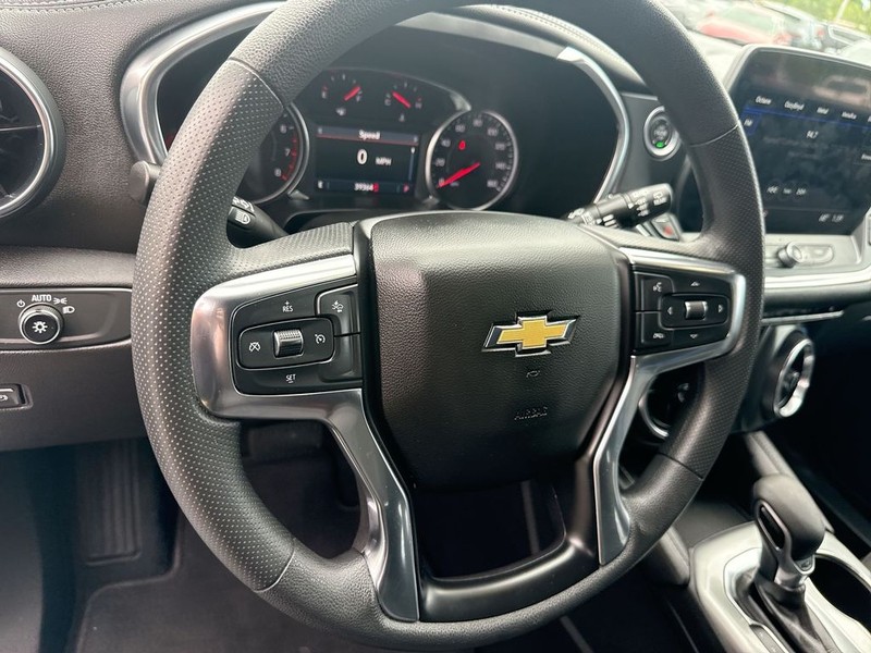 Chevrolet Blazer Vehicle Full-screen Gallery Image 14