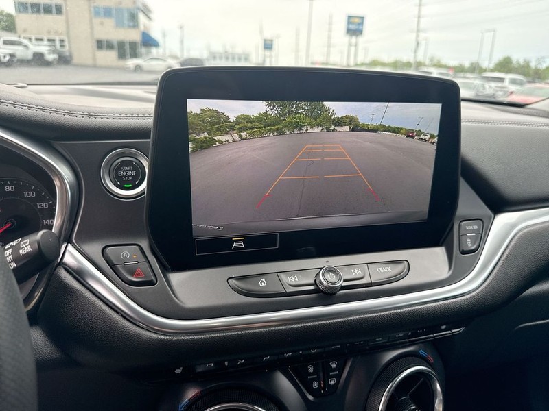 Chevrolet Blazer Vehicle Full-screen Gallery Image 17