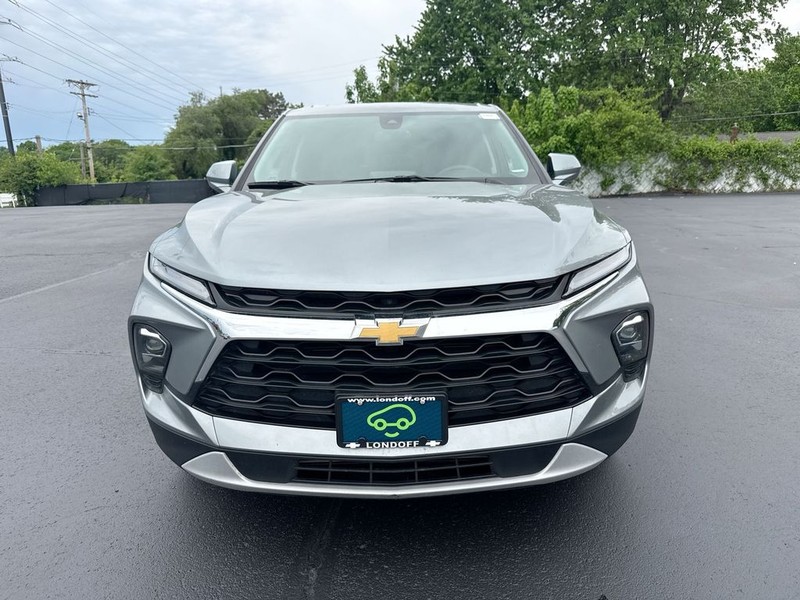 Chevrolet Blazer Vehicle Full-screen Gallery Image 24