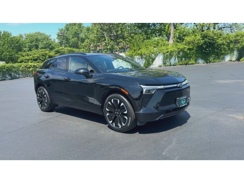 Chevrolet Blazer EV Vehicle Full-screen Gallery Image 02