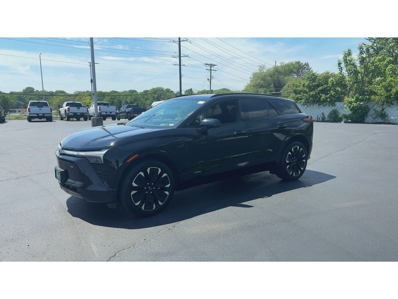Chevrolet Blazer EV Vehicle Full-screen Gallery Image 04
