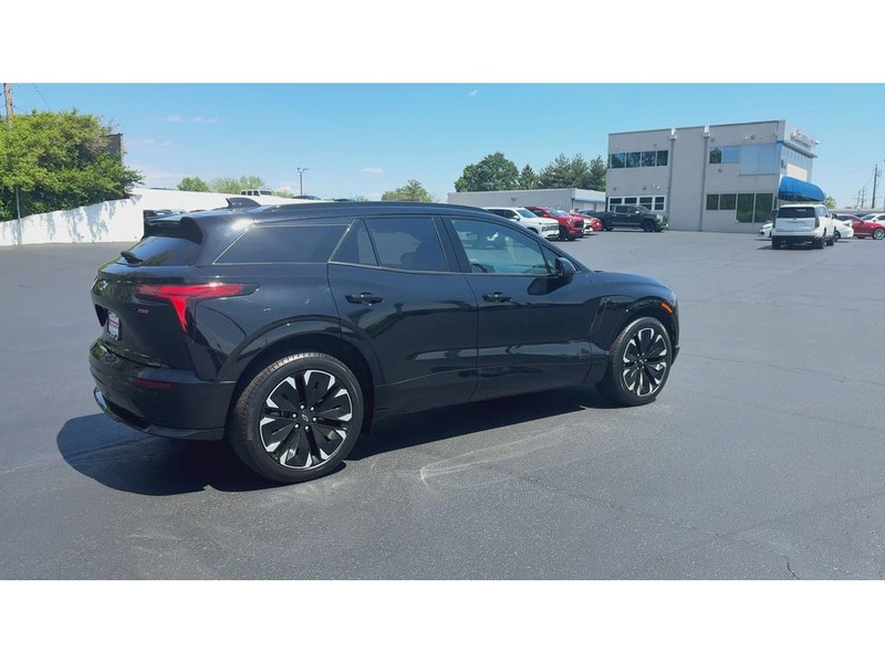 Chevrolet Blazer EV Vehicle Full-screen Gallery Image 08