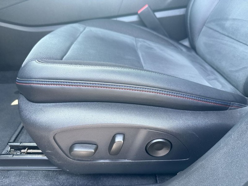Chevrolet Blazer EV Vehicle Full-screen Gallery Image 12