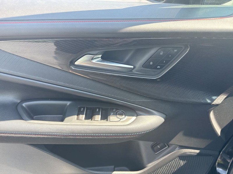 Chevrolet Blazer EV Vehicle Full-screen Gallery Image 13