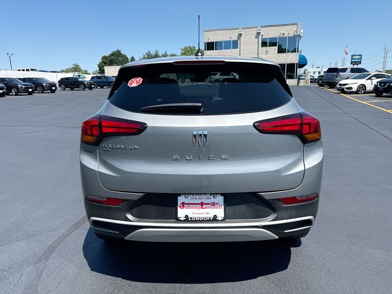 Buick Encore GX Vehicle Full-screen Gallery Image 21