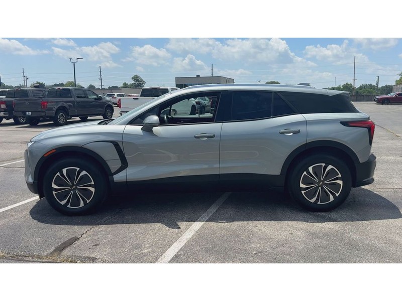 Chevrolet Blazer EV Vehicle Full-screen Gallery Image 05