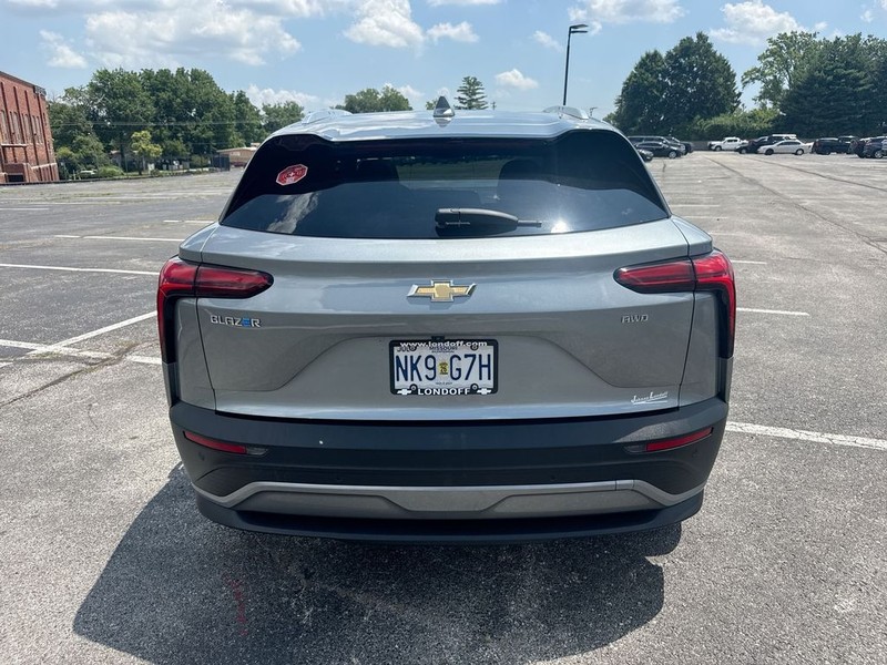 Chevrolet Blazer EV Vehicle Full-screen Gallery Image 22
